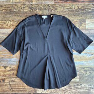 Vince Silk Stretch Satin Popover Tunic Top Short Sleeve V-Neck Black